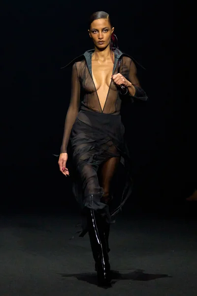 Look 23